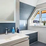 Reetdachhaus Ankerplatz Nyaraló *